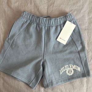 Lululemon scuba shorts 7”